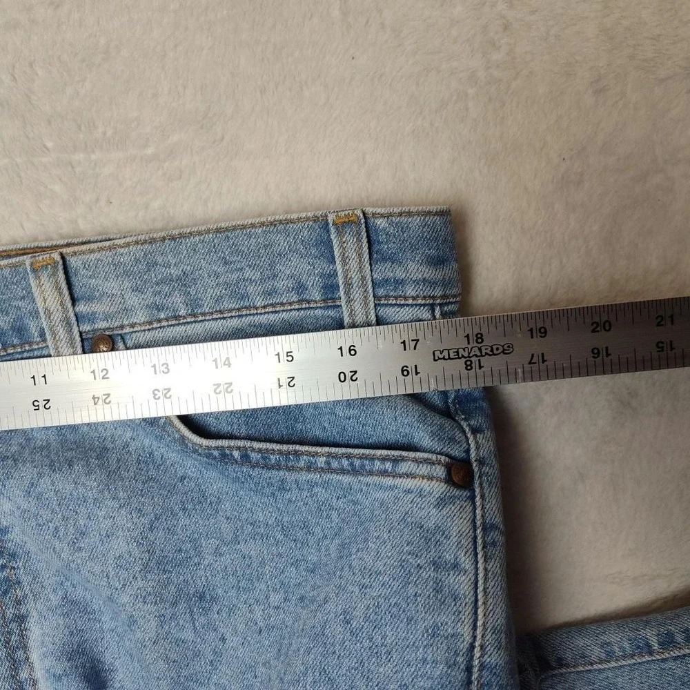 Vintage Levis 540 Jeans Mens 36x29 Blue Relaxed Straight Acid Wash 90s Denim USA